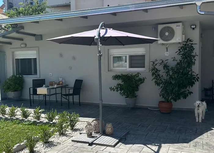Poepoe Home Trikala